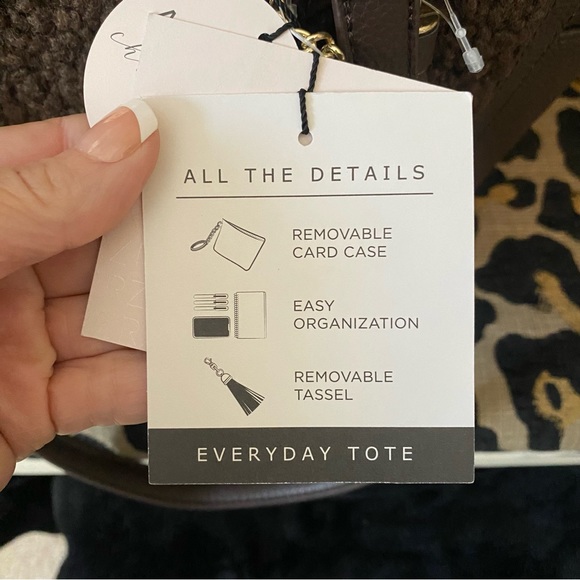 NWT’s Rachel Zoe Sherpa fall tote bag with card case and tassel key chain. - Picture 12 of 13